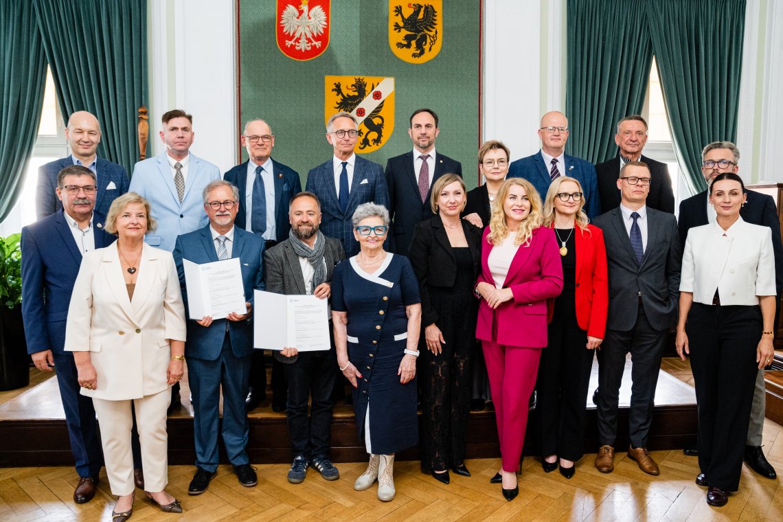 PEJ wzmacniają współpracę z Pomorzem. Inwestor podpisał w Starostwie Powiatowym porozumienie z organizacjami przedsiębiorców 